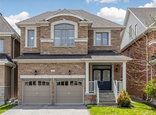 11 Peter Miller St, Aurora, ON L4G 0W9