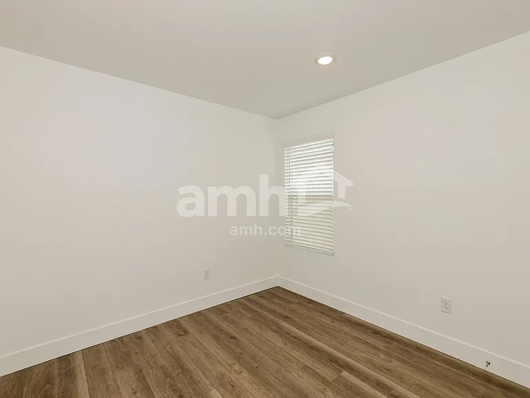 9579 Marchmont Rd — Photo 17