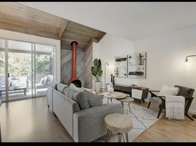 505 Cypress Point Dr