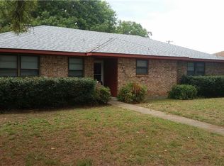 1603 Spring Branch Dr, Cleburne, TX 76033