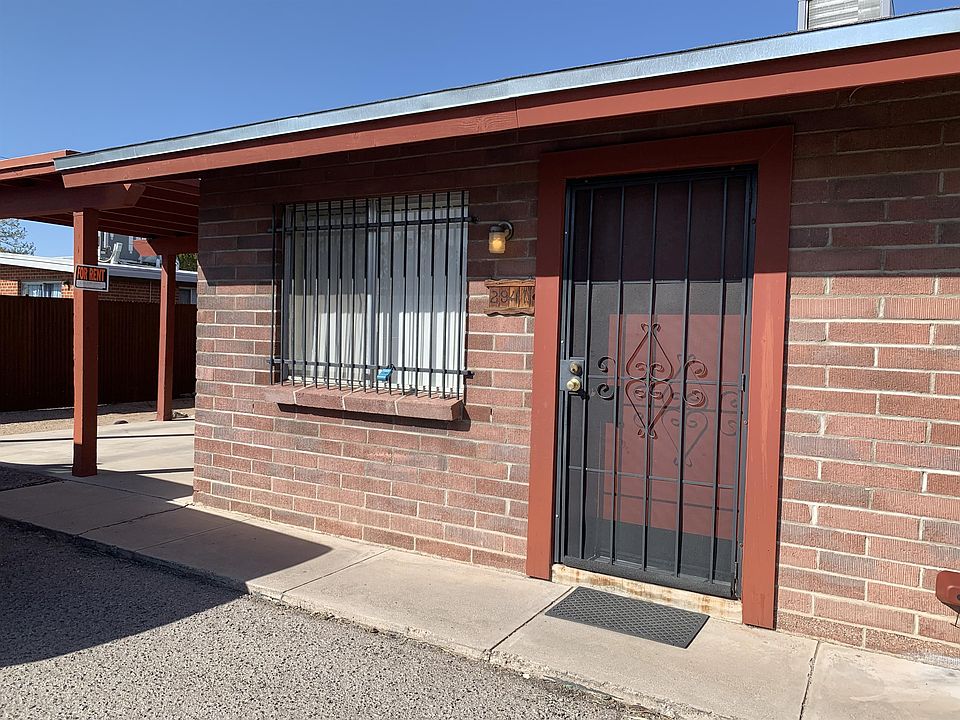1st image of 2941 N Palo Verde Ave