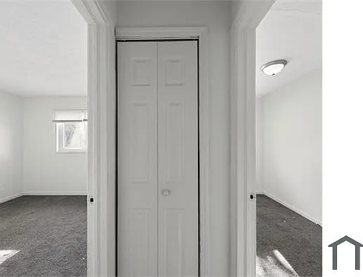 3887 Myron Ave — Photo 15