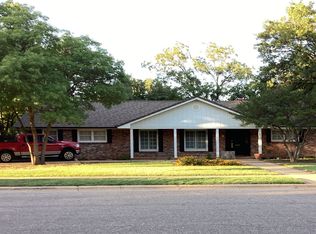 4516 11th St, Lubbock, TX 79416