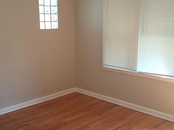 2nd image of 7553 Jenwood Ave