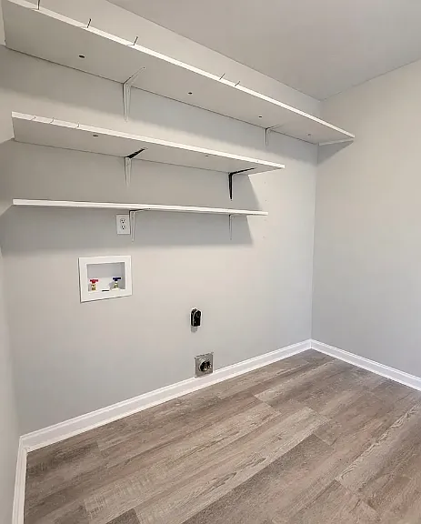 341 N Burbank Dr — Photo 14