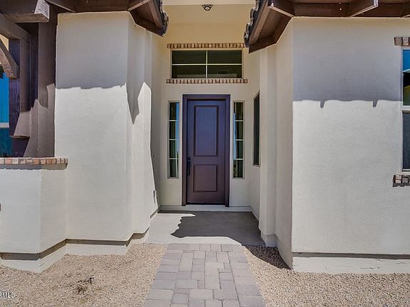 4th image of 2613 N Calderon Cir