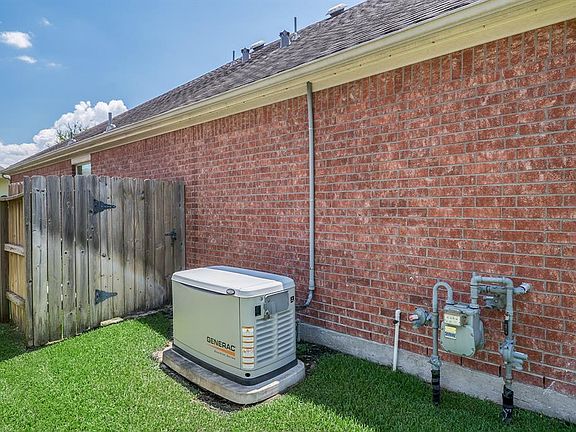 More than enough power in the 22KW Automatic, Whole-house, natural gas Generator, which keeps the home up-and-running, even when everyone else's power is out. No fuel to buy, no fumes to deal with...what storm???