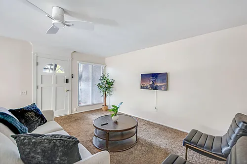 418 Nobel Ave Photo 1