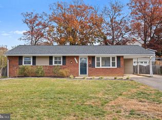 6109 Leewood Dr, Alexandria, VA 22310