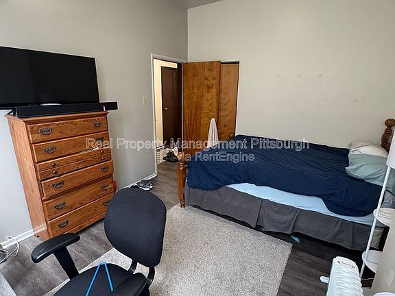 4th image of 332 Lehigh Ave APT 2B