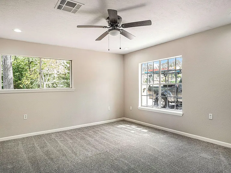 1702 Athens Dr — Photo 12