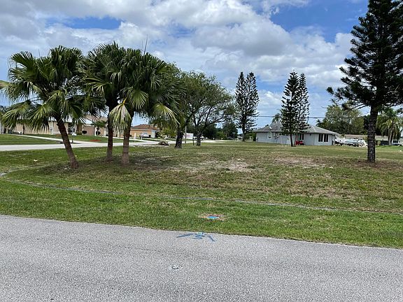 4th image of 752 NW Biscayne Drive
