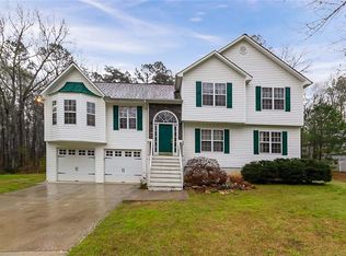 160 Lakeshire Trce, Dallas, GA 30157
