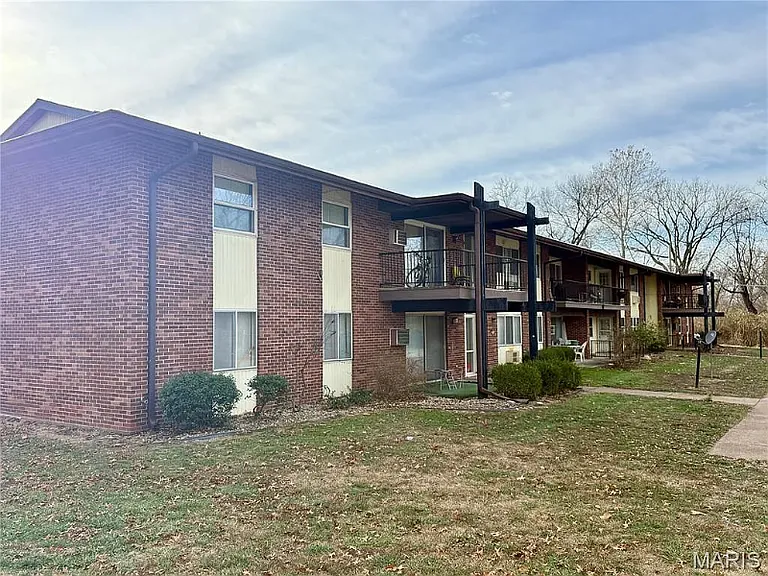 7601 Hazelcrest Dr #B — Photo 1