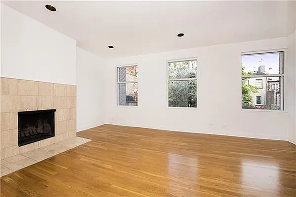 Rented by Avian Village Realty | media 14