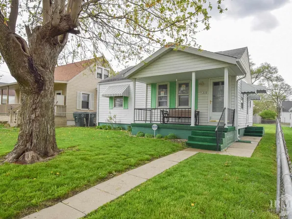 2110 S Ebright St, Muncie, IN 47302