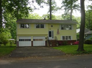 58 Kathleen Pl, Edison, NJ 08817