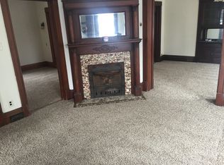 1209A S 9th St, Manitowoc, WI 54220