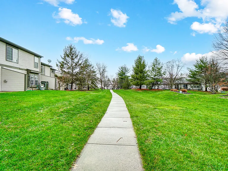 1804 Cliffview Ln — Photo 41
