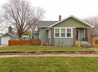 131 S Holmes St, Denver, IA 50622