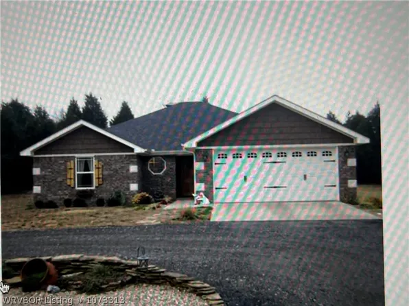 901 Thompson Ln, Cedarville, AR 72932