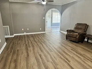 2 bed, 1223 sqft, $1,550 — Photo 4