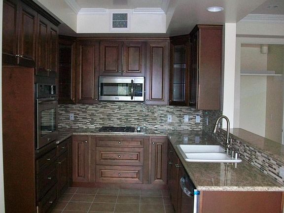 3rd image of 4824 Tujunga Ave Ph 3