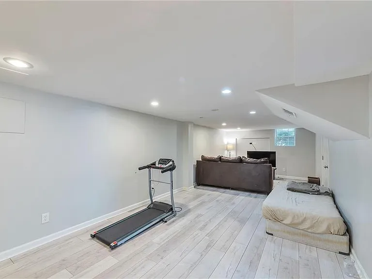 1651 Murdock Rd — Photo 23