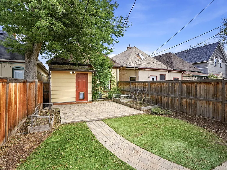 3131 California St — Photo 23