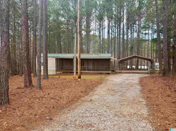 102 Sunset Dr, Wedowee, AL 36278