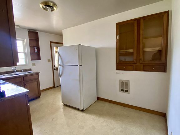 4th image of 2623 Fairmont Blvd