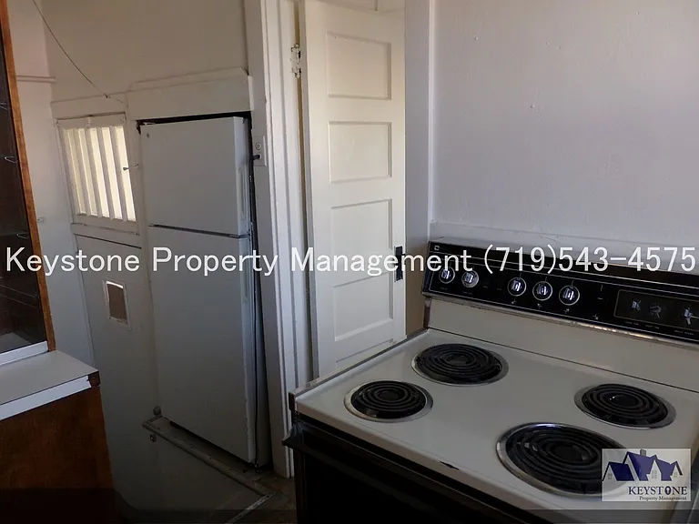 $400 Off 1st Month! Charming 1 Bedroom Apartment with Private Entrance & Covered Porch $800/$800 — Photo 6