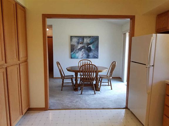 3rd image of W7307 Karamarie Dr