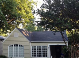 1056 Davis Cir NW, Atlanta, GA 30318