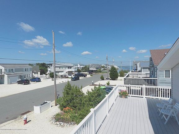 4th image of 31 W Essex Ave