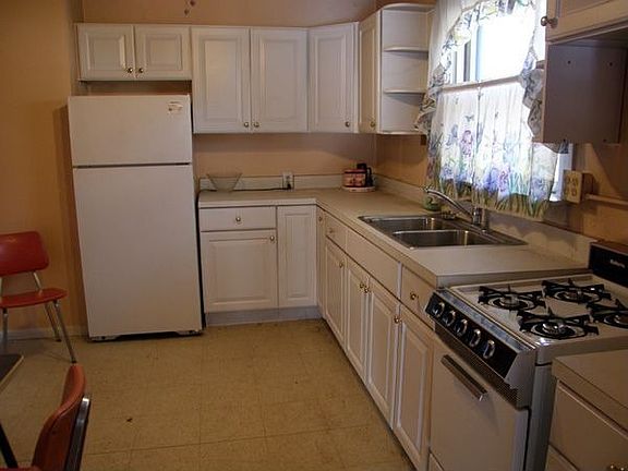 Newer updated kitchen