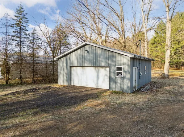 10783 1st St, Otsego, MI 49078