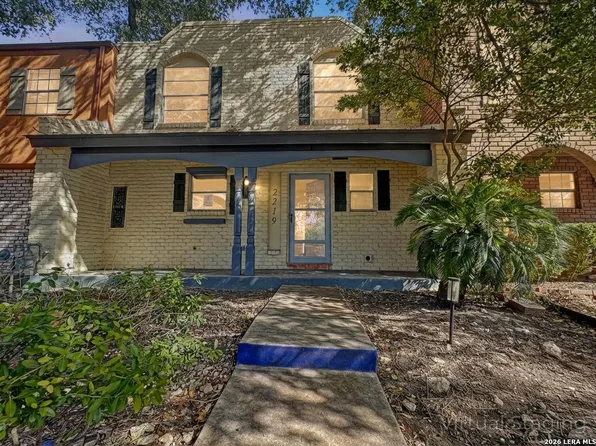 2219 Lotus Blossom #2219, San Antonio, TX 78247