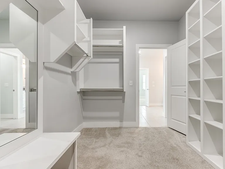 16421 Water Stone Way — Photo 36