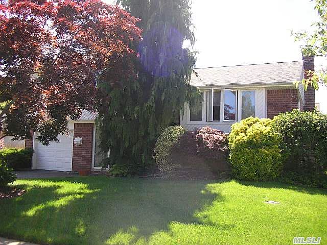 1st image of 126 Sutton Dr
