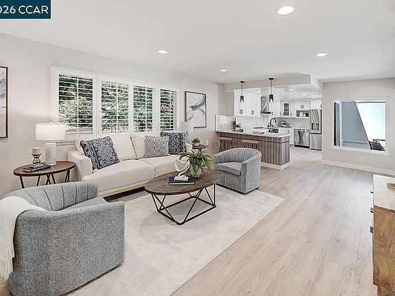 4th image of 1517 Oakmont Dr APT 1