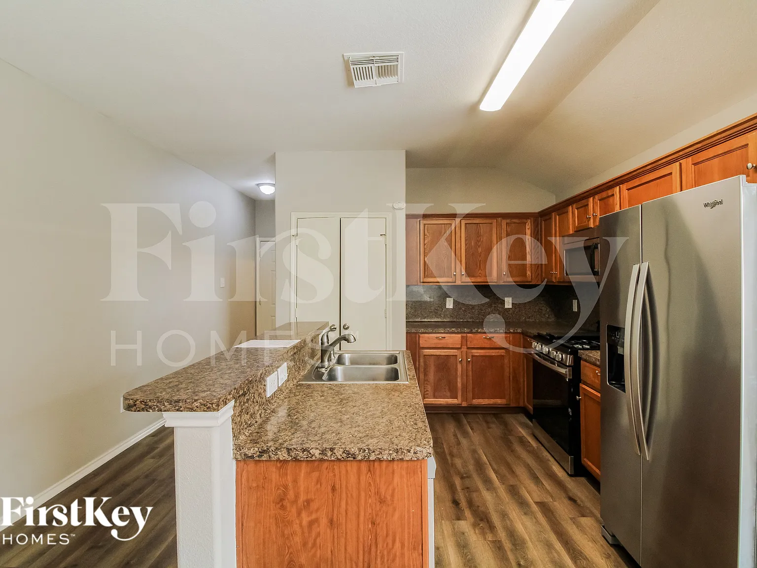 4 bed, 2.5 bath, 1841 sqft, $1,730 — Photo 4