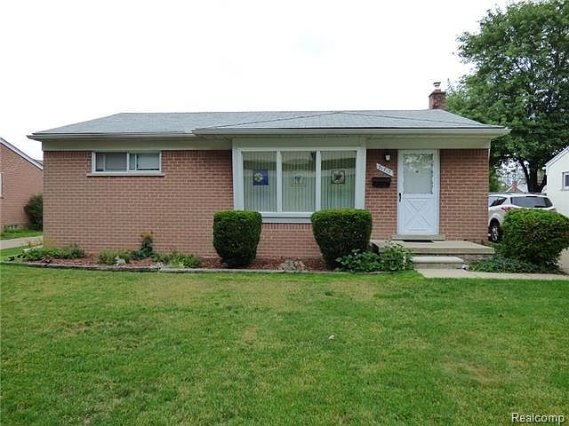 1st image of 31717 Hees St