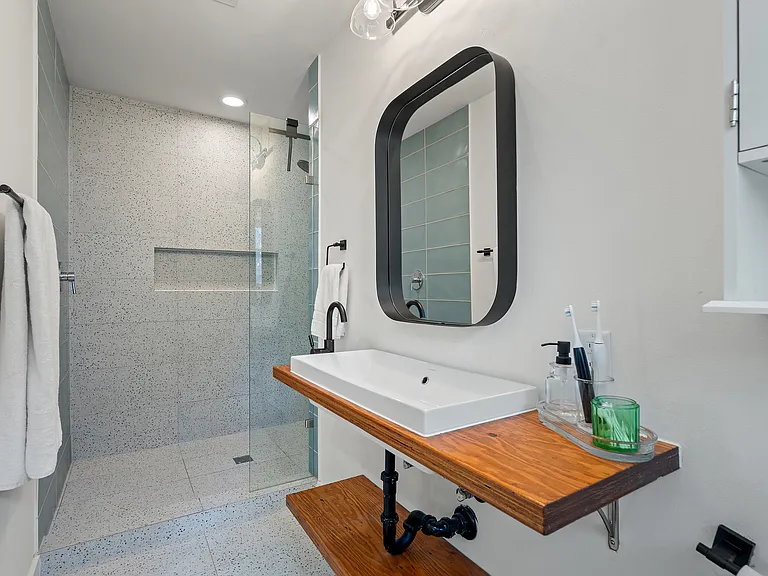 6802 Duquesne Dr — Photo 29