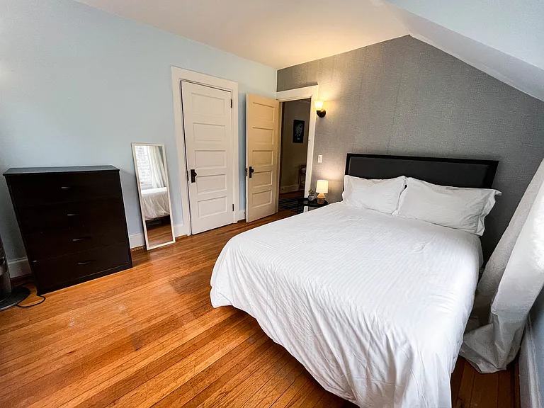 110 Linden Ave — Photo 16
