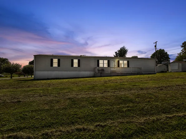 47 Oaklawn Dr, Sharpsburg, KY 40374