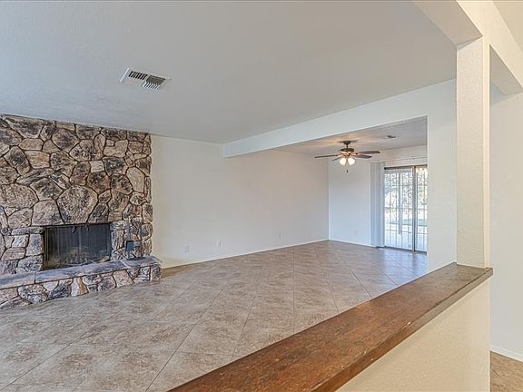 5th image of 4820 W Avenue L10