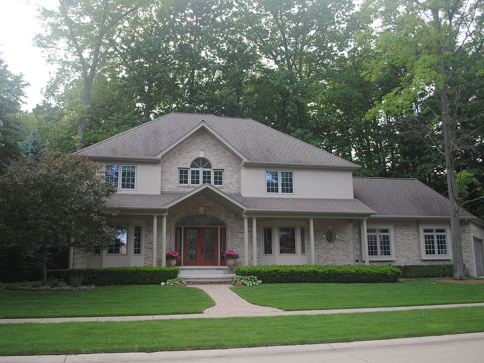 1st image of 53649 Wellington Dr