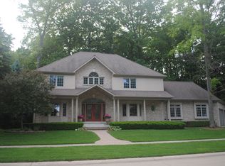 53649 Wellington Dr, Shelby Township, MI 48315