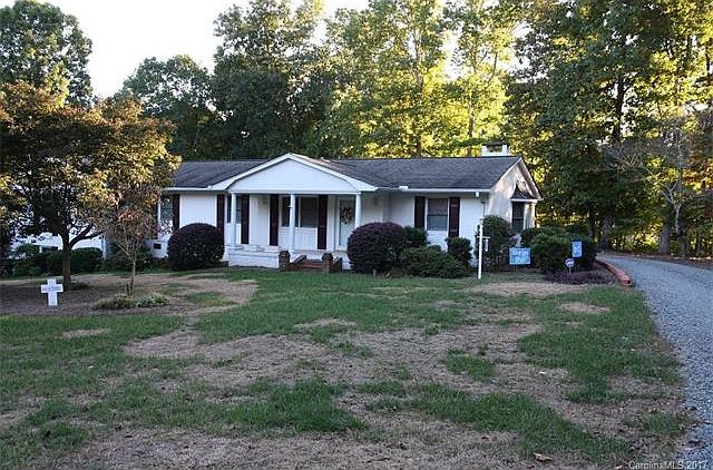 1st image of 316 Dogwood Dr